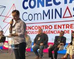 Deputado Arantes representa Assembleia no Conecta Com Minas 2025 e destaca importância da mídia regional e dos jornais impressos