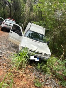 PM recupera em Concei&ccedil;&atilde;o do Par&aacute; ve&iacute;culo usado no transporte de produtos furtados em Nova Serrana