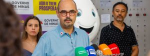 Governo de Minas acompanha chegada do primeiro lote gratuito da vacina contra o vírus sincicial respiratório