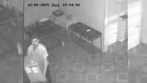 Homem furta caixa de som da Igreja Nossa Senhora de F&aacute;tima no bairro Porto Velho