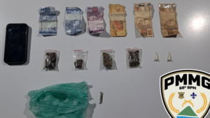 Pitangui: PM apreende adolescente que invadiu resid&ecirc;ncia para esconder drogas