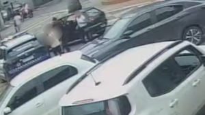 Guarda Municipal de Cl&aacute;udio salva crian&ccedil;a engasgada