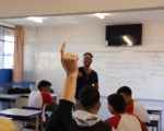 Estado divulga Calend&aacute;rio Escolar 2026 e confirma ado&ccedil;&atilde;o do modelo trimestral ap&oacute;s consulta &agrave; rede de ensino