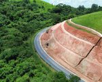 Obras de ampliação na MG-290 avançam no Sul de Minas