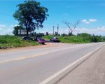 Motociclista fica ferido ao bater em carro na BR-494, entre Divinópolis e Nova Serrana