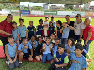 Instituto Divicred leva alunos do +Futuro para a&ccedil;&atilde;o de Natal na Arena Sicoob Divicred