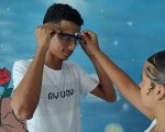 Estudantes da Escola Estadual Frei Eustáquio desenvolvem óculos com sensor para auxiliar pessoas com deficiência visual