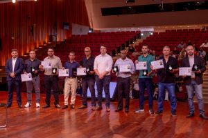 Governo de Minas premia vencedores do Concurso Motorista e Motociclista Padr&atilde;o e incentiva boas pr&aacute;ticas no tr&acirc;nsito