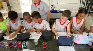 Projeto Pequeno Cientista aproxima crian&ccedil;as da ci&ecirc;ncia e fortalece forma&ccedil;&atilde;o t&eacute;cnica em escola estadual