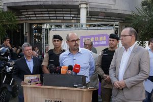 Governo de Minas lan&ccedil;a Opera&ccedil;&atilde;o Natalina 2025 com 5 mil policiais adicionais e campanha antifurtos