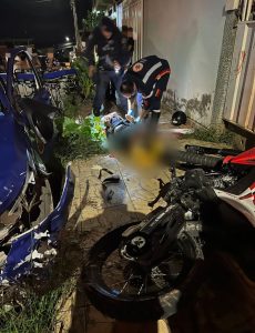 Motociclista b&ecirc;bado e inabilitado colide com viatura e acaba preso em Nova Serrana