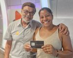 Ganhadora do Roletrando, Cristiane do Dona Rosa retirou o seu prêmio no programa Jorge Neto