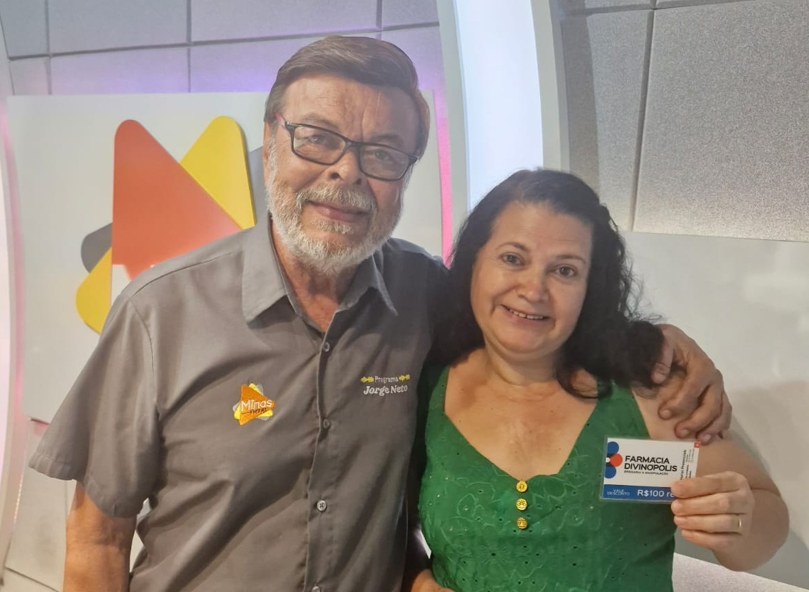 Ganhadora do Roletrando, Wanda do Lagoa dos Mandarins retirou o seu prêmio no programa Jorge Neto