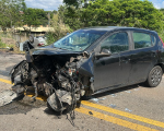 Motorista perde controle e três pessoas ficam feridas em acidente na MG-431, em Pará de Minas