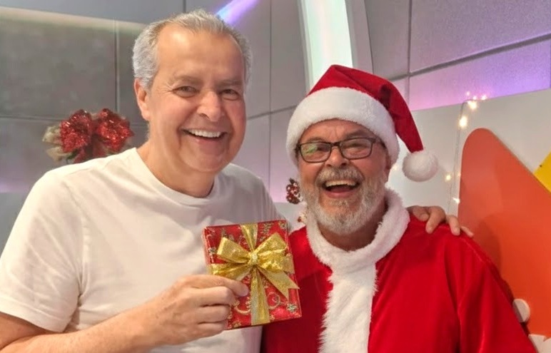 Vovô Noel, Jorge Neto, presenteando o patrão