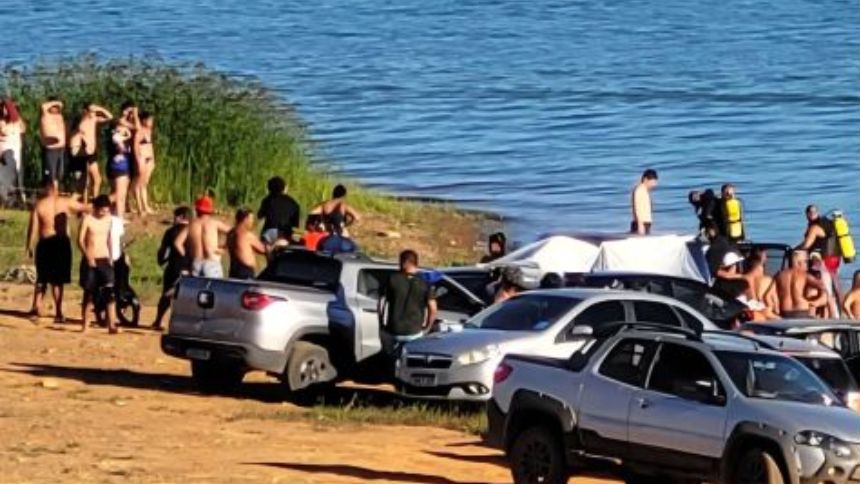Adolescente morre afogado no Lago de Furnas, em Santo Hilário