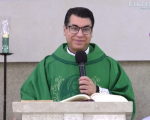 Padre Chrystian Shankar, de Divinópolis, se pronuncia após repercussão de vídeo e críticas de Myrian Rios