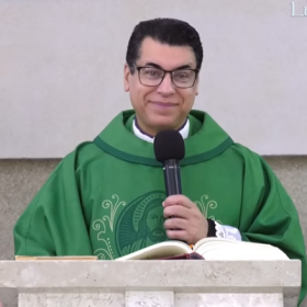 Padre Chrystian Shankar, de Divinópolis, se pronuncia após repercussão de vídeo e críticas de Myrian Rios