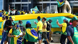Foragida pelos atos de 8 de janeiro &eacute; presa em Divin&oacute;polis quando ia ao mercado