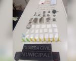 Trio é detido após tentar jogar sacola de drogas em telhado da vizinha