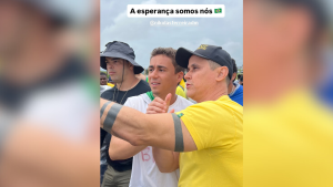 Eduardo Azevedo se re&uacute;ne com Nikolas Ferreira em caminhada rumo a Bras&iacute;lia