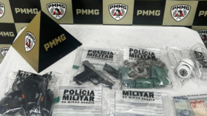 PM prende homem armado e apreende drogas ap&oacute;s den&uacute;ncia an&ocirc;nima em Oliveira