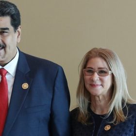 Governo da Venezuela diz desconhecer paradeiro de Maduro