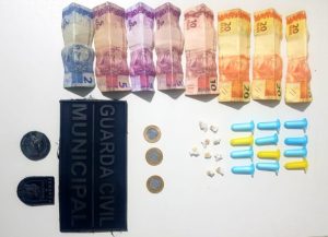 Gr&aacute;vida de 7 meses &eacute; presa por tr&aacute;fico de drogas em Nova Serrana