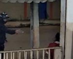 Homem morre a tiros na porta de bar em Pará de Minas; câmera flagra crime