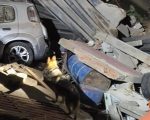 Homem fica ferido após desabamento de casa no Barreiro e vizinhos são retirados de imóveis