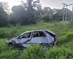 Motorista fica ferido após capotamento na MG-060, em São José da Varginha