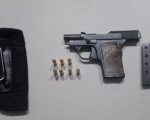 Motorista de BMW é preso com arma na cintura durante blitz no Barreiro