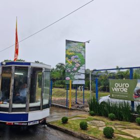 Estúdio Móvel da Minas FM no aniversário da Floricultura e Paisagismo Ouro Verde