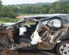 Nova Serrana: Acidente entre caminhão e carro deixa feridos na BR-262
