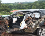 Nova Serrana: Acidente entre caminhão e carro deixa feridos na BR-262