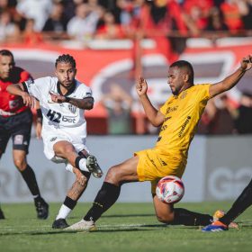 Galo usa apenas três titulares e vence Pouso Alegre e continua vivo para as semifinais