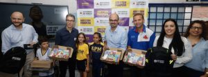 Governo de Minas anuncia entrega de kits escolares para todos os alunos em 2026