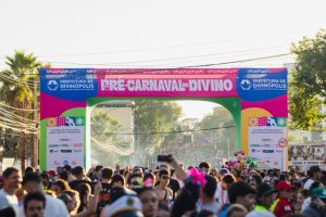 Foliões revelam histórias inusitadas no Pré-Carnaval do Divino