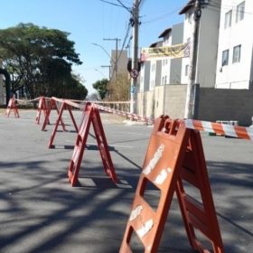 Av. Paraná começa a ter interdições nesta quarta (4) para montagem da estrutura do Pré-Carnaval