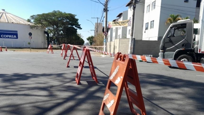 Av. Paraná começa a ter interdições nesta quarta (4) para montagem da estrutura do Pré-Carnaval