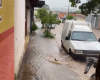 Rua Niterói vira rio durante chuvas e moradores cobram solução