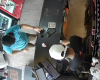 Câmeras flagram furto de celular em loja de conveniência em Divinópolis