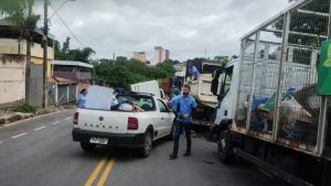Divin&oacute;polis realiza 2&ordm; mutir&atilde;o de limpeza em 13 bairros neste s&aacute;bado (7)
