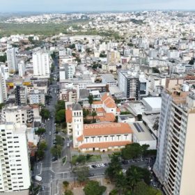 Serviços públicos em Divinópolis terão funcionamento alterado no Carnaval