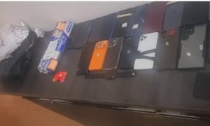 PM recupera mais de 20 celulares furtados em bloco de carnaval e prende dois homens em BH