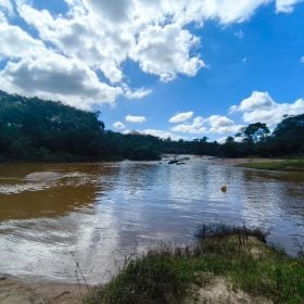 Bombeiros localizam corpo de vítima após afogamento em cachoeira de Marilândia