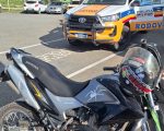Motociclista foge da PM, perde controle e cai no bairro João Paulo II