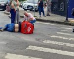 Acidente deixa motociclista ferido na rua Minas Gerais, em Divinópolis