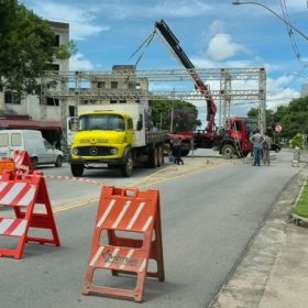 Avenida Paraná é preparada para o Pré-Carnaval do Divino