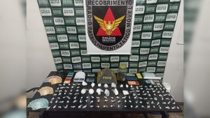 Dois homens s&atilde;o presos por tr&aacute;fico; drogas s&atilde;o apreendidas em Par&aacute; de Minas e Ita&uacute;na